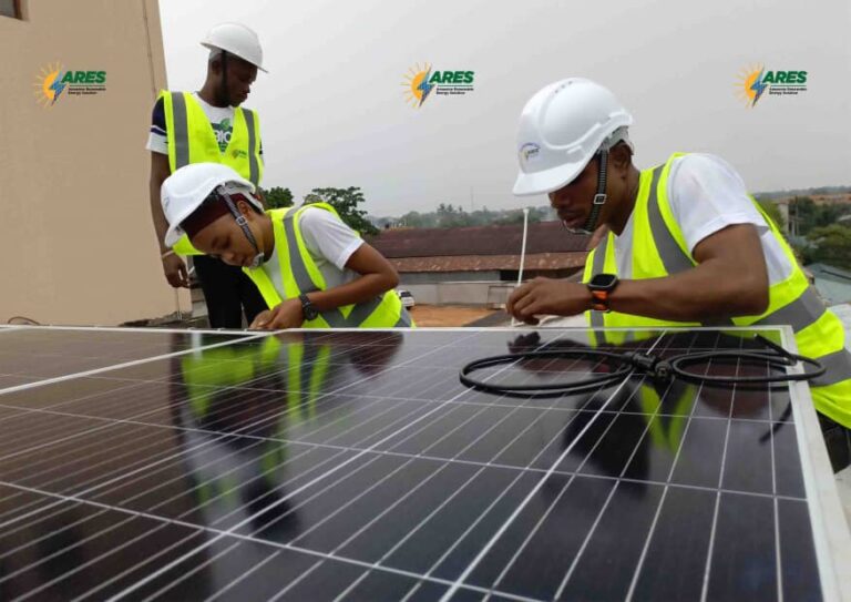 Installation panneaux solaire à Kisangani